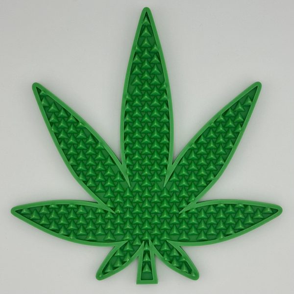 Cannabis Leaf Snowboard Stomp Pad - Image 2